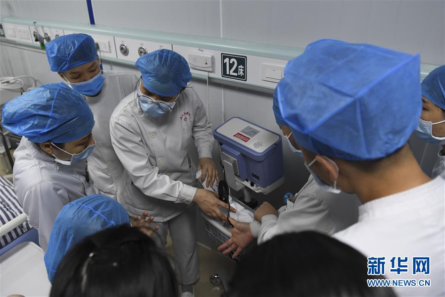 （圖文互動）（1）&ldquo;你們逆行，我們護(hù)航&rdquo;&mdash;&mdash;廣西關(guān)愛一線醫(yī)務(wù)工作者見聞 