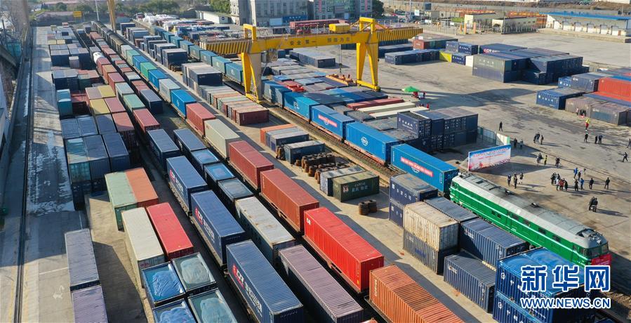 (抓好經(jīng)濟發(fā)展 應對復雜局面·圖文互動)(1)“我們的訂單正回流”——江西外貿(mào)企業(yè)復工復產(chǎn)見聞