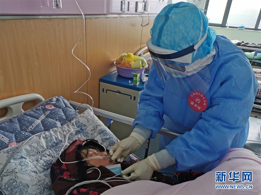 （一線抗疫群英譜&middot;圖文互動）（2）&ldquo;我們，撐得起！&rdquo;&mdash;&mdash;軍隊支援湖北醫(yī)療隊年輕醫(yī)務工作者的青春宣言