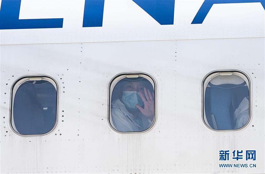 （新華全媒頭條&middot;圖文互動）（7）最美逆行者，武漢永遠記得你！&mdash;&mdash;首批援鄂醫(yī)療隊返程紀(jì)實