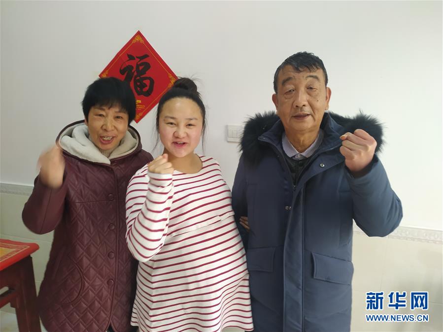 （一線抗疫群英譜&middot;圖文互動）（4）羅文浩：&ldquo;女兒，你的名字里有溫暖，有榮光！&rdquo;