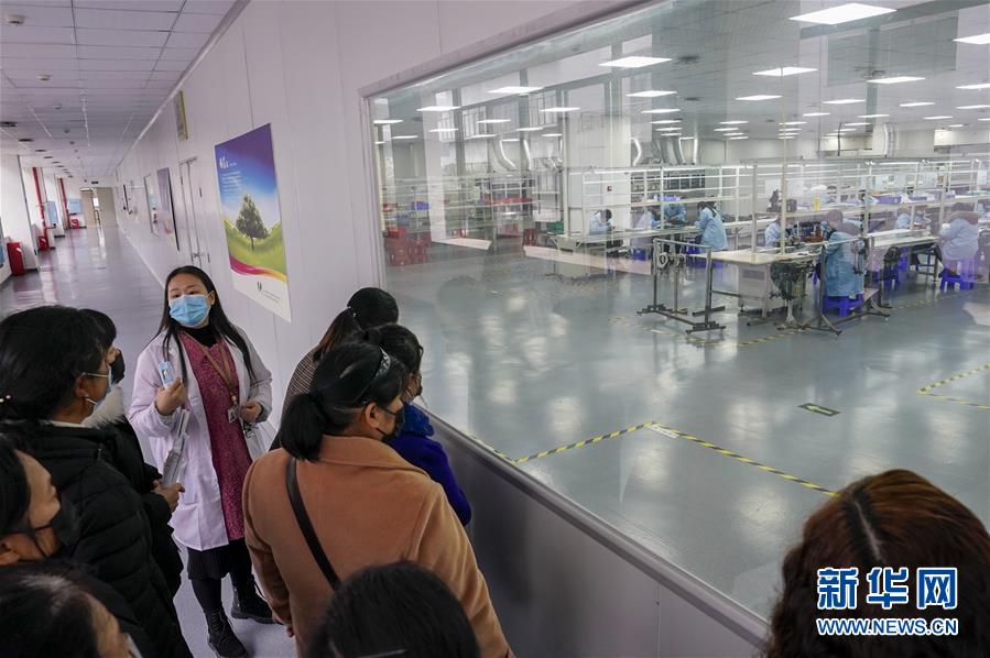 （在習近平新時代中國特色社會主義思想指引下&mdash;&mdash;新時代新作為新篇章&middot;習近平總書記關切事&middot;圖文互動）（5）穩(wěn)住千家萬戶的&ldquo;飯碗&rdquo;&mdash;&mdash;各地積極穩(wěn)就業(yè)化解疫情影響