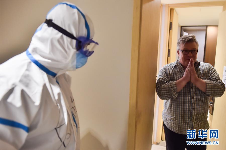 （聚焦疫情防控&middot;圖文互動(dòng)）（1）&ldquo;感謝你們，讓我感到很踏實(shí)！&rdquo;&mdash;&mdash;北京入境人員轉(zhuǎn)運(yùn)及隔離點(diǎn)見(jiàn)聞