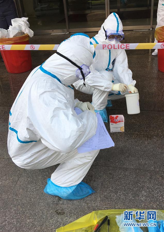 (新華網(wǎng)·圖文互動(dòng))(2)疾控流調(diào)員——追蹤新冠病毒的“福爾摩斯”