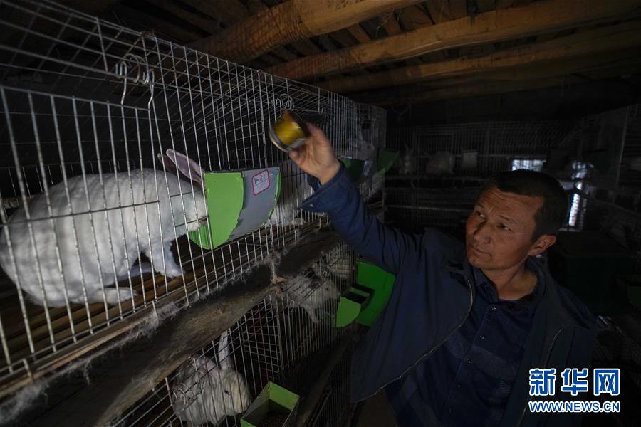 (決戰(zhàn)決勝脫貧攻堅(jiān)·圖文互動(dòng))(15)決戰(zhàn)昆侖——新疆聚焦10個(gè)未摘帽縣展開(kāi)深度貧困攻堅(jiān)戰(zhàn)