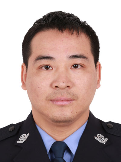 （一線抗疫群英譜&middot;圖文互動）守護鄉(xiāng)親 不負青春&mdash;&mdash;追憶倒在抗疫一線的湖南邵陽輔警王調兵