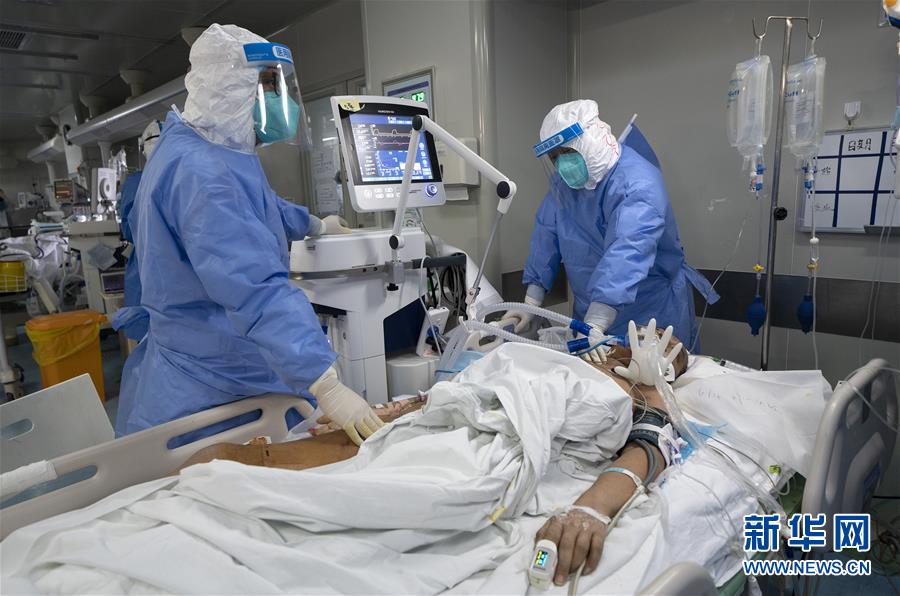 （新華全媒頭條&middot;圖文互動(dòng)）（8）生命至上，人民至上&mdash;&mdash;武漢戰(zhàn)&ldquo;疫&rdquo;重癥患者救治工作紀(jì)實(shí)