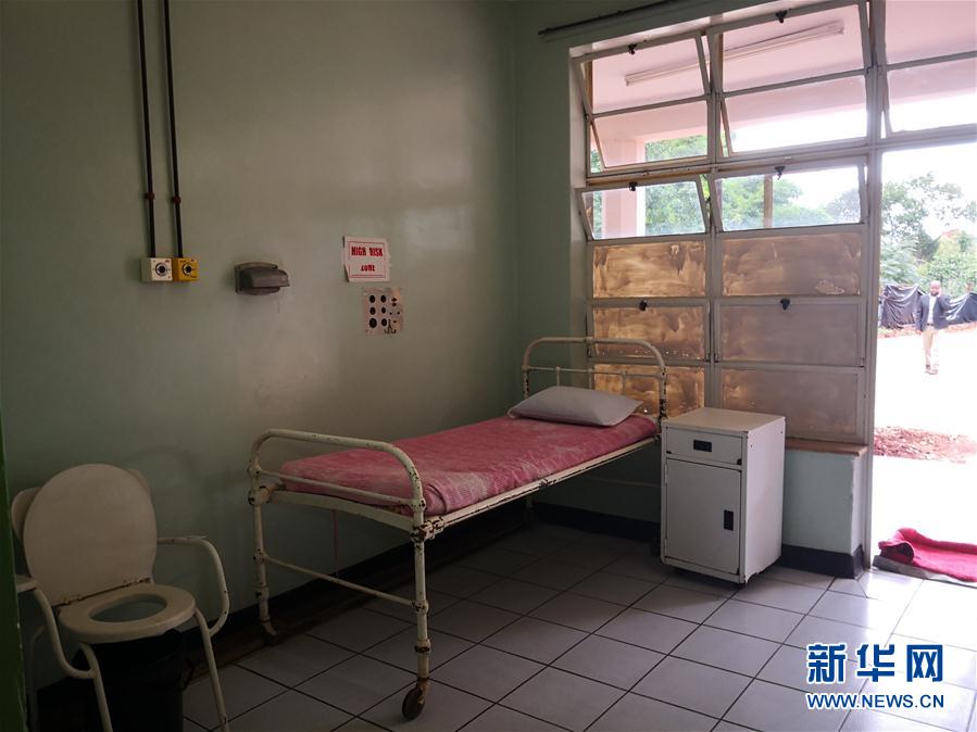 （國際疫情&middot;圖文互動(dòng)）（3）通訊：津巴布韋&ldquo;抗疫戰(zhàn)場(chǎng)&rdquo;上的中國力量