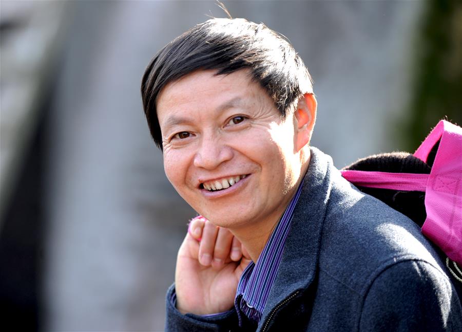 (為了民族復(fù)興·英雄烈士譜·圖文互動)“趕在死之前交出滿意答卷”——勤政為民的好書記文建明