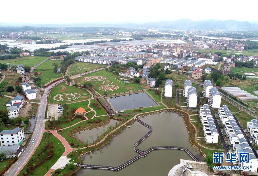 （新華全媒頭條&middot;圖文互動）（11）歷史坐標(biāo)見證初心使命&mdash;&mdash;寫在江西革命老區(qū)貧困縣全部摘帽之際