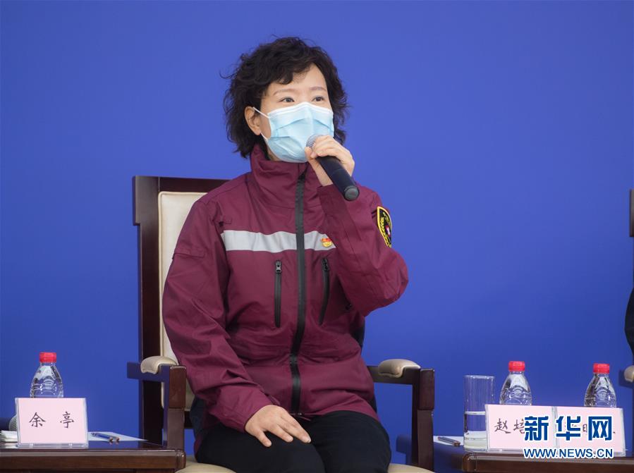 （聚焦疫情防控&middot;圖文互動）（5）分秒必爭！一切為了治病救人&mdash;&mdash;中國抗疫生命至上的生動實踐