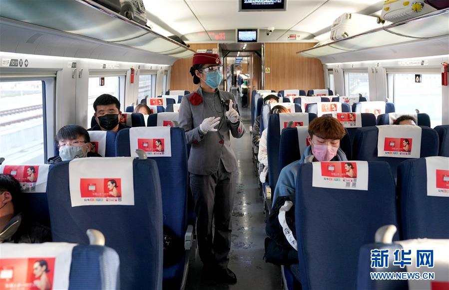 （聚焦疫情防控&middot;圖文互動）（5）團結(jié)起來！我們?nèi)f眾一心！&mdash;&mdash;中國抗疫人民力量的生動實踐