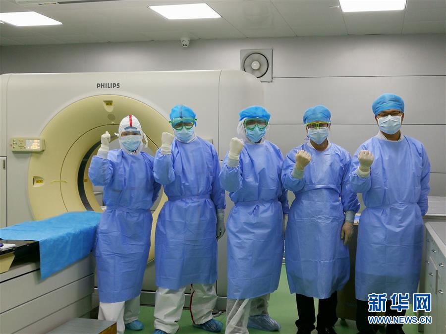 （一線抗疫群英譜&middot;圖文互動）黃向煉：當(dāng)好戰(zhàn)&ldquo;疫&rdquo;的眼睛