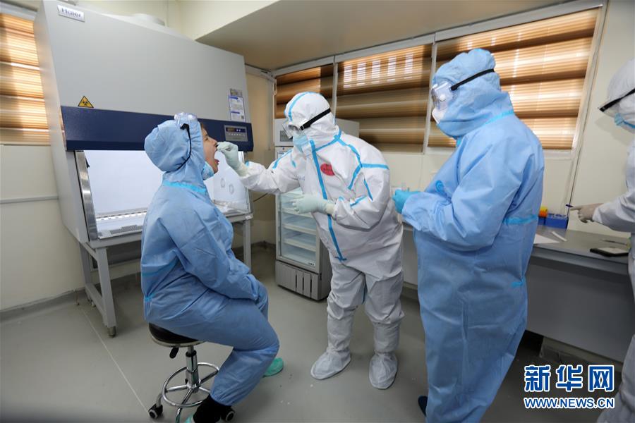 (聚焦疫情防控·圖文互動(dòng))(4)風(fēng)雨并肩 攜手戰(zhàn)“疫”——中國抗疫命運(yùn)與共的生動(dòng)實(shí)踐