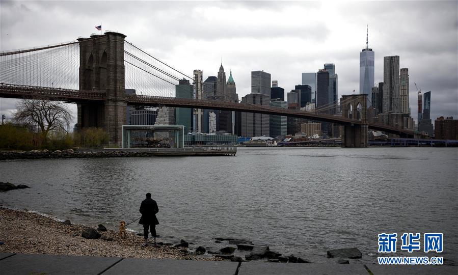 (國際·圖文互動(dòng))(1)疫情重創(chuàng)美國經(jīng)濟(jì)