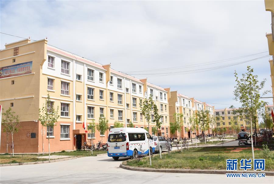 (決戰(zhàn)決勝脫貧攻堅(jiān)·圖文互動(dòng))(5)從高原牧區(qū)走入現(xiàn)代社區(qū)——探訪帕米爾高原搬遷牧民的新生活