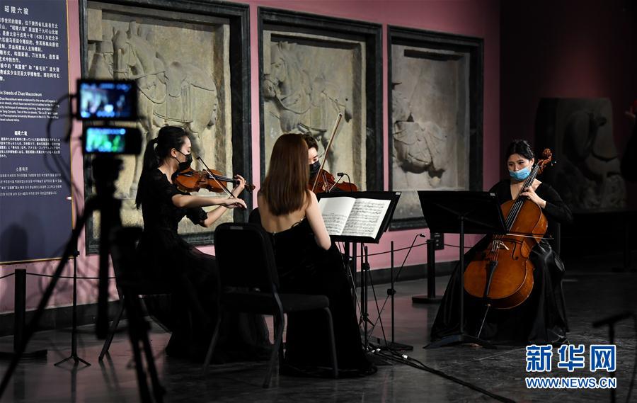 (新華全媒頭條·圖文互動(dòng))(10)人氣回暖 消費(fèi)復(fù)蘇 健康出行——加長(zhǎng)版“五一”假期觀察