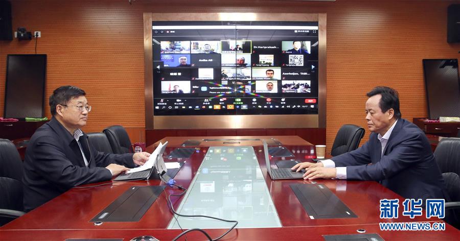 (聚焦疫情防控)(1)中國中西醫(yī)結(jié)合專家組同上合組織國家醫(yī)院新冠肺炎視頻診斷會議舉行