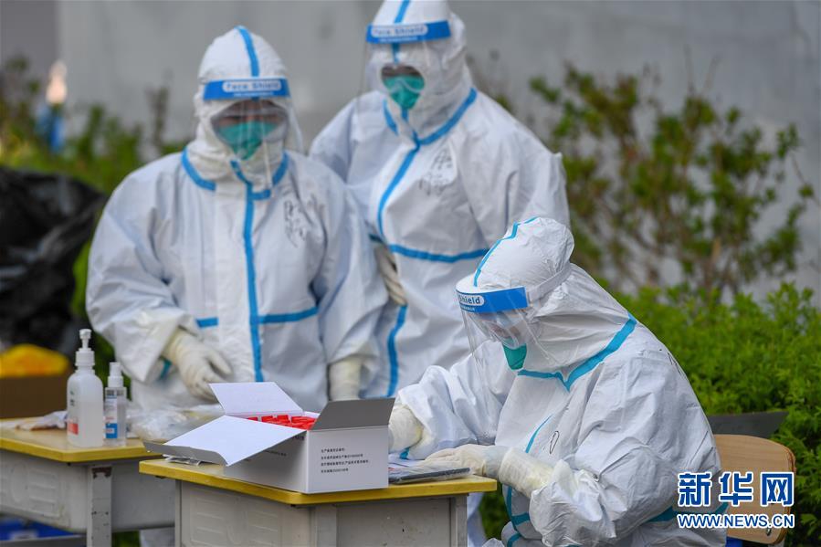 （聚焦疫情防控&middot;圖文互動）（3）吉林省15日新增本地新冠肺炎確診病例2例 當(dāng)?shù)剡M(jìn)一步擴(kuò)大核酸檢測范圍
