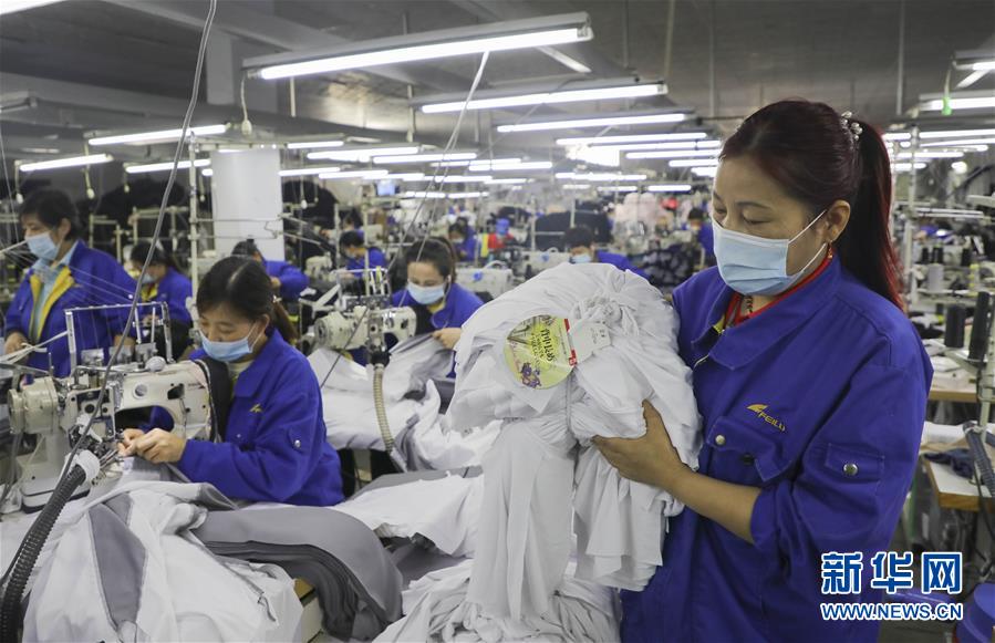 （新華全媒頭條&middot;兩會(huì)精神看落實(shí)&middot;圖文互動(dòng)）（1）培育新機(jī) 開辟新局&mdash;&mdash;落實(shí)全國(guó)兩會(huì)精神激發(fā)經(jīng)濟(jì)發(fā)展新動(dòng)能述評(píng)