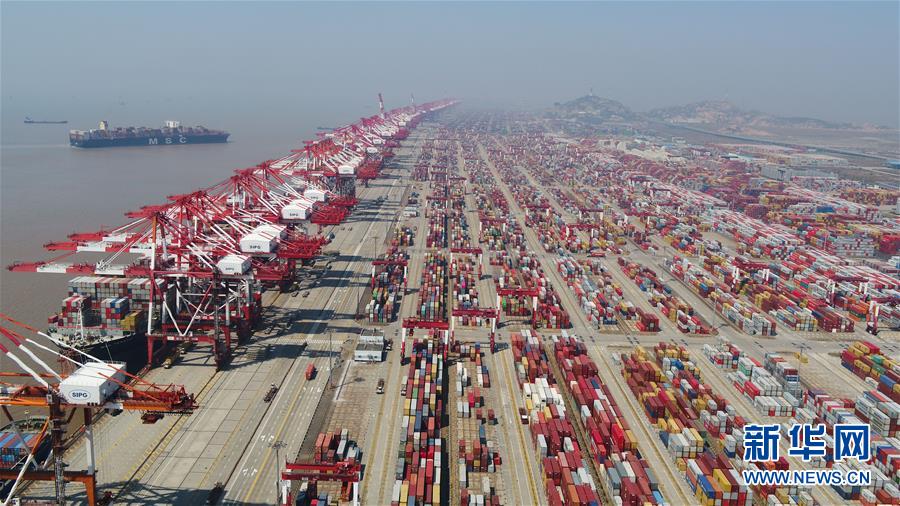 （新華全媒頭條&middot;兩會(huì)精神看落實(shí)&middot;圖文互動(dòng)）（9）培育新機(jī) 開辟新局&mdash;&mdash;落實(shí)全國(guó)兩會(huì)精神激發(fā)經(jīng)濟(jì)發(fā)展新動(dòng)能述評(píng)