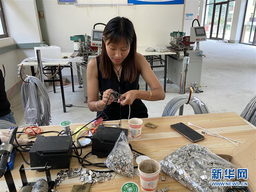 (新華全媒頭條·聚焦“三區(qū)三州”脫貧攻堅·圖文互動)(1)向深度貧困“堡壘”發(fā)起最后總攻——寫在“三區(qū)三州”脫貧攻堅關(guān)鍵時點