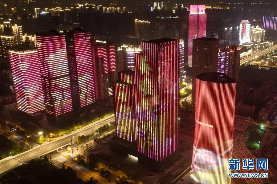 （新華全媒頭條&middot;&ldquo;抗擊疫情的中國(guó)行動(dòng)&rdquo;白皮書(shū)&middot;圖文互動(dòng)）（7）人民至上、生命至上的中國(guó)答卷&mdash;&mdash;從白皮書(shū)看中國(guó)抗擊疫情歷程