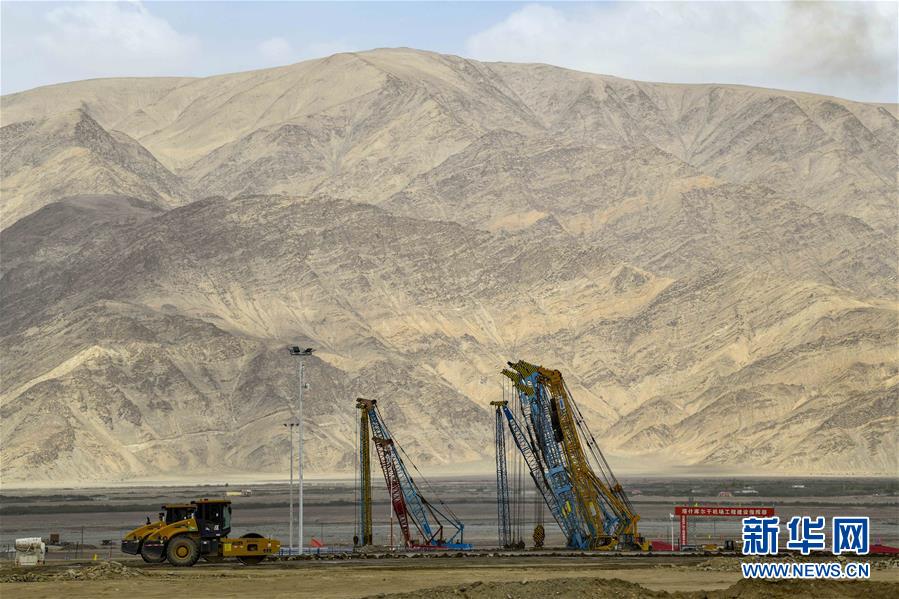 （新華全媒頭條&middot;圖文互動(dòng)）（4）飛吧，&ldquo;帕米爾雄鷹&rdquo;！