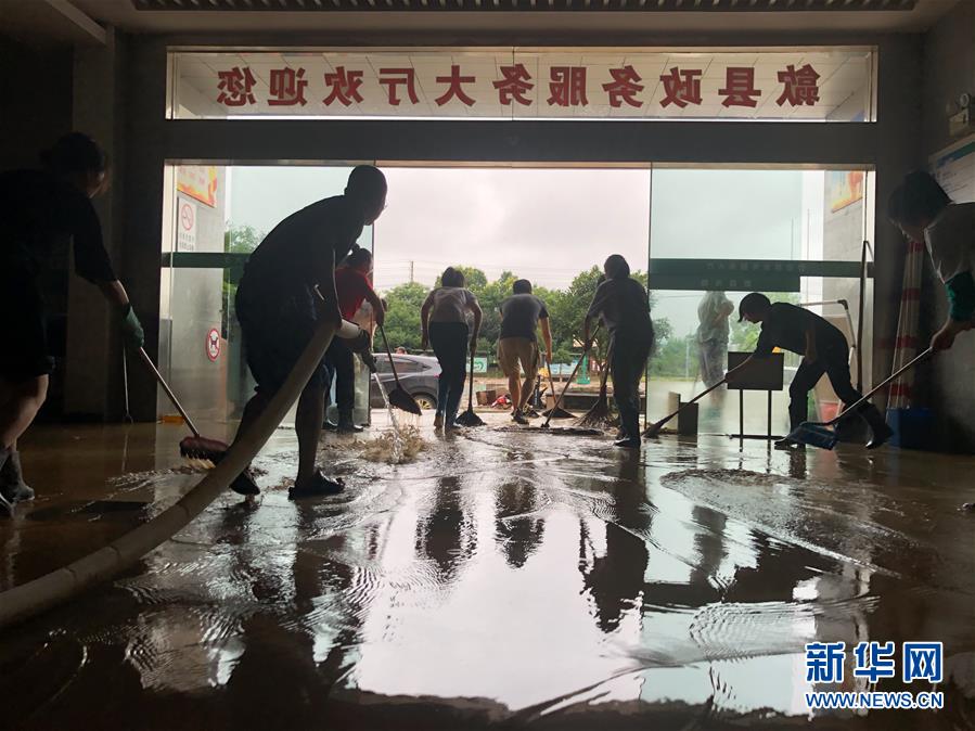 (防汛抗洪·圖文互動(dòng))(5)為了讓我們的城市不停擺——汛情下的千年古城安徽歙縣直擊