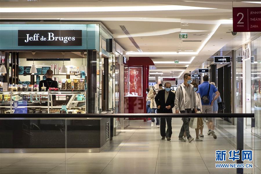 (國際疫情)(4)法國開始執(zhí)行封閉公共場所強(qiáng)制戴口罩法令