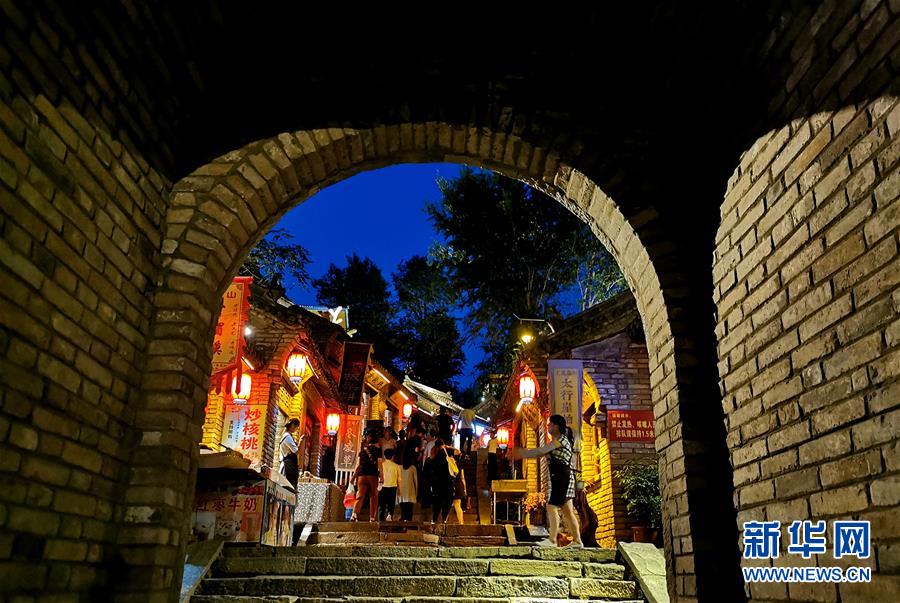 (決戰(zhàn)決勝脫貧攻堅(jiān)·圖文互動)(2)愚公村里看變遷