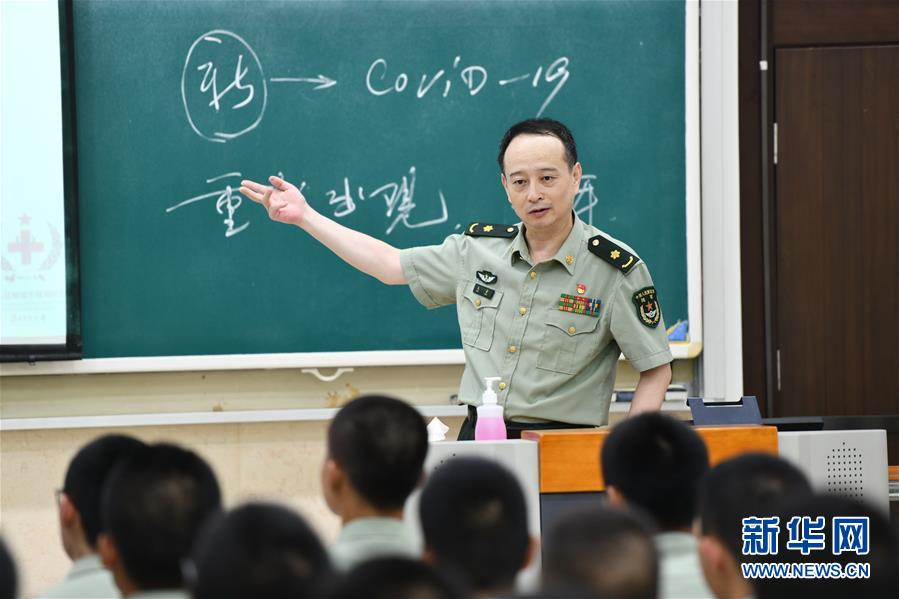 (圖文互動)(3)一個“可以托付生命的人”——記“最美新時代革命軍人”毛青