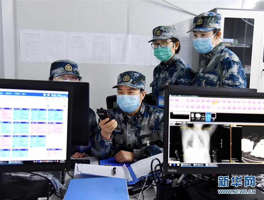 (圖文互動)(4)“白衣戰(zhàn)士”在沖鋒——記“最美新時代革命軍人”仲月霞