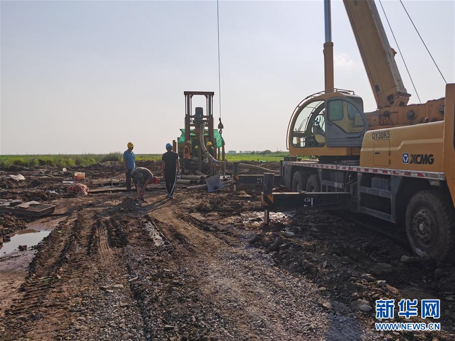 (在習(xí)近平新時(shí)代中國特色社會主義思想指引下——新時(shí)代新作為新篇章·習(xí)近平總書記關(guān)切事·圖文互動)(4)激發(fā)每個(gè)經(jīng)濟(jì)“細(xì)胞”的活力——千方百計(jì)把市場主體保護(hù)好