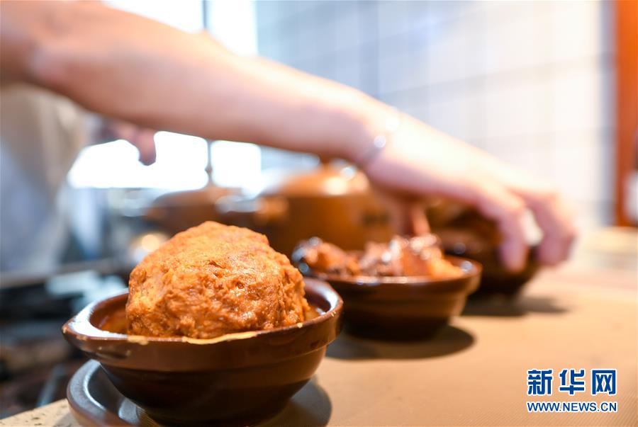 （在習(xí)近平新時(shí)代中國(guó)特色社會(huì)主義思想指引下&mdash;&mdash;新時(shí)代新作為新篇章&middot;習(xí)近平總書記關(guān)切事&middot;圖文互動(dòng)）（7）珍惜盤中餐，狠剎浪費(fèi)風(fēng)&mdash;&mdash;各地積極行動(dòng)堅(jiān)決制止餐飲浪費(fèi)