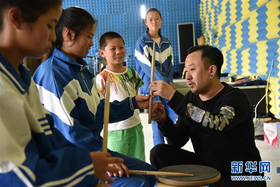 (特別的暑期生活·圖文互動(dòng))(4)聆聽“云端”校園的搖滾夢——貴州“海拔最高”村小暑期見聞