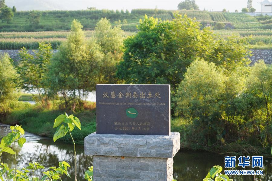 （走向我們的小康生活&middot;圖文互動）（5）綠了青山，紅了日子&mdash;&mdash;秦巴山區(qū)群眾繪出小康&ldquo;調(diào)色板&rdquo;