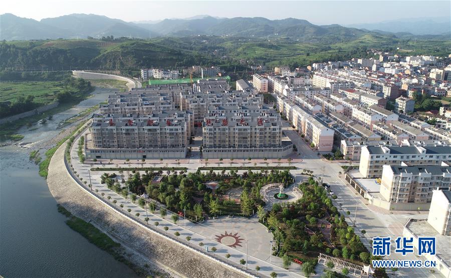 （走向我們的小康生活&middot;圖文互動）（1）&ldquo;樓上過日子，樓下賺票子&rdquo;&mdash;&mdash;來自陜西安康的易地扶貧搬遷一線觀察