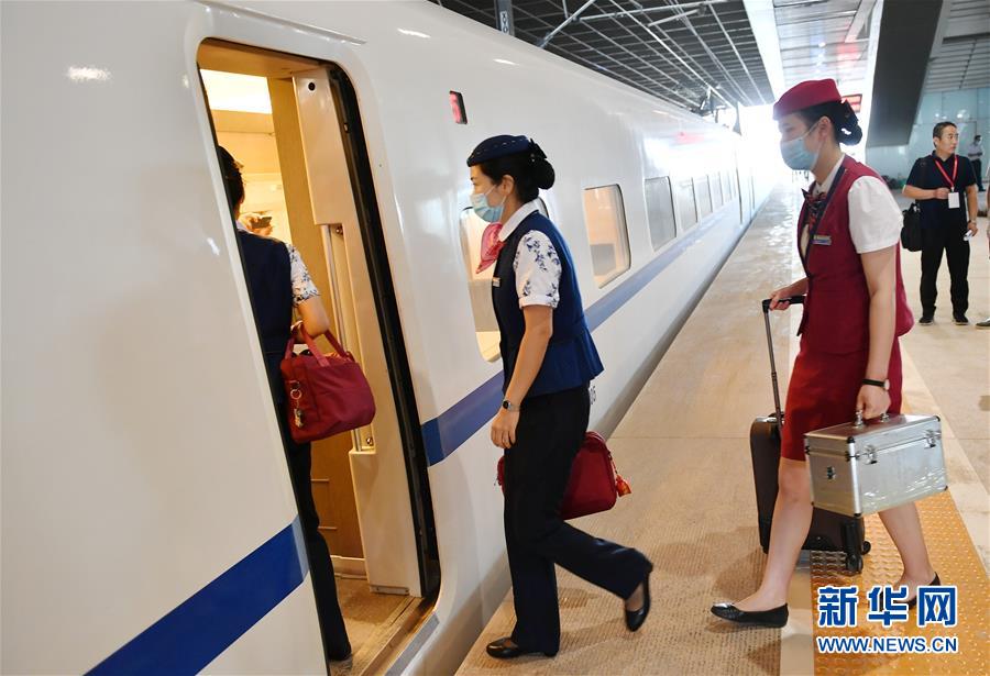 (經(jīng)濟(jì))(3)西銀客專(zhuān)啟動(dòng)陜西段聯(lián)調(diào)聯(lián)試