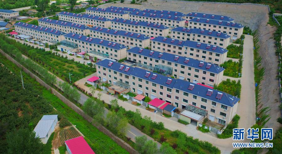 （新華全媒頭條&middot;走向我們的小康生活&middot;圖文互動(dòng)）（12）長(zhǎng)城腳下，小康村串成&ldquo;珍珠鏈&rdquo;