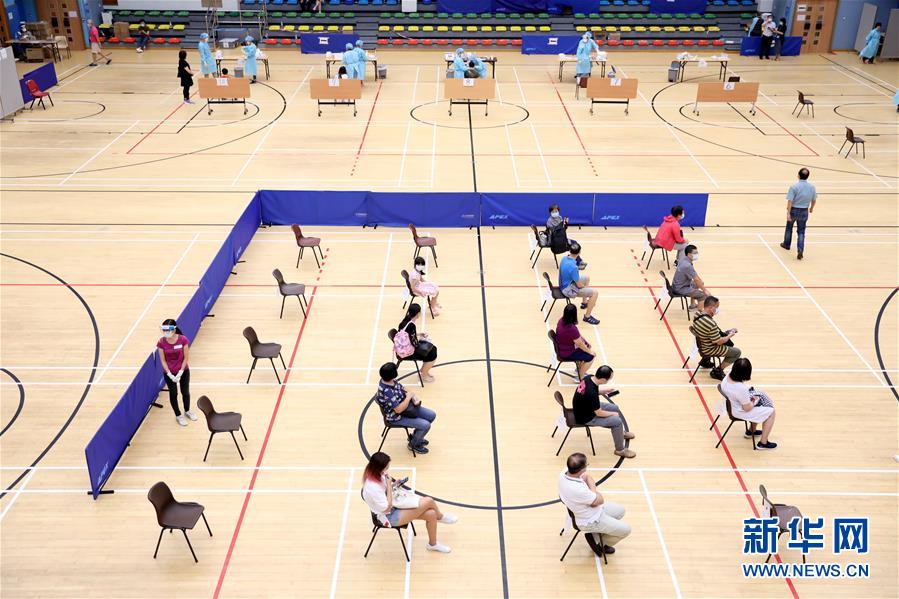 （圖文互動）（3）&ldquo;身為醫(yī)護人員一分子，應該出來幫忙&rdquo;&mdash;&mdash;參與新冠病毒社區(qū)檢測的香港醫(yī)護人員速寫