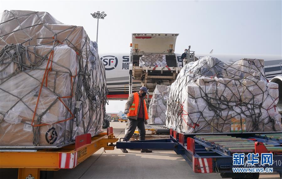 （新華全媒頭條&middot;圖文互動）（4）同舟共濟(jì)戰(zhàn)&ldquo;疫&rdquo;記&mdash;&mdash;中國抗擊新冠肺炎疫情全紀(jì)實(shí)