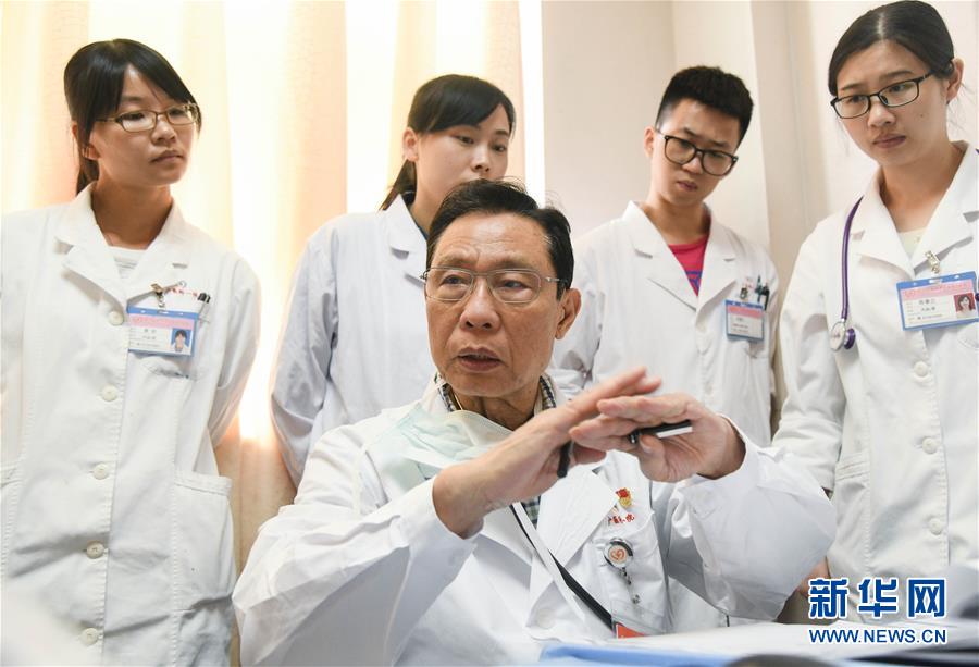 （圖文互動(dòng)）（5）敢醫(yī)敢言，生命至上&mdash;&mdash;記&ldquo;共和國(guó)勛章&rdquo;獲得者鐘南山