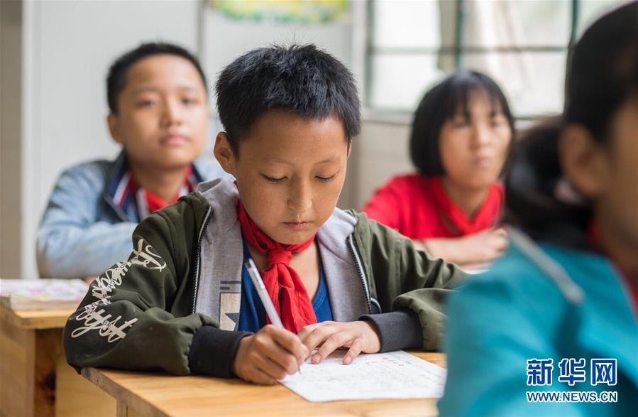 （新華全媒頭條&middot;決戰(zhàn)決勝脫貧攻堅(jiān)&middot;督戰(zhàn)未摘帽貧困縣&middot;圖文互動(dòng)）（11）不獲全勝，決不收兵&mdash;&mdash;全國(guó)52個(gè)掛牌督戰(zhàn)貧困縣脫貧攻堅(jiān)紀(jì)實(shí)