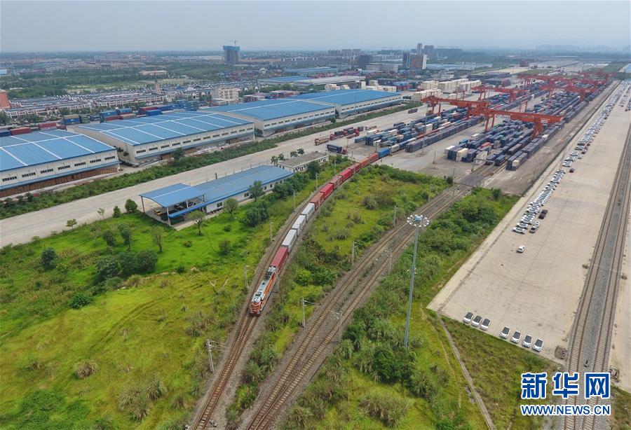 （新華全媒頭條&middot;圖文互動）（3）西部有個新的&ldquo;圈&rdquo;&mdash;&mdash;成渝加快雙城經(jīng)濟圈建設(shè)