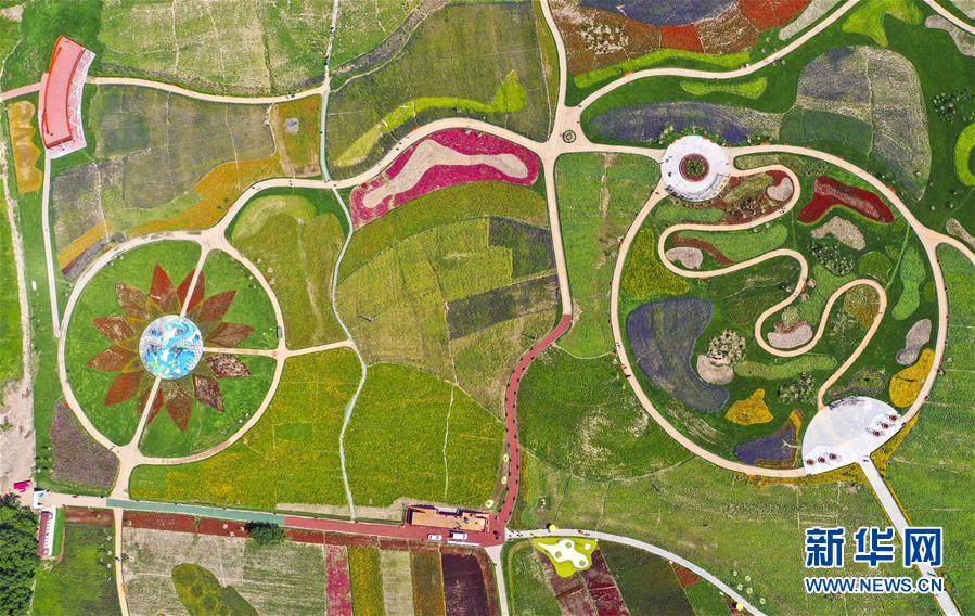 （新華全媒頭條&middot;走向我們的小康生活&middot;圖文互動(dòng)）（2）黑土地上是我家&mdash;&mdash;在吉林，一瞥中國東北鄉(xiāng)村美麗未來