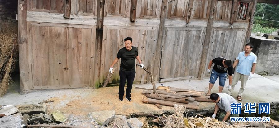 （新華全媒頭條&middot;決戰(zhàn)決勝脫貧攻堅&middot;督戰(zhàn)未摘帽貧困縣&middot;圖文互動）（3）把&ldquo;最能打的人&rdquo;放在最需要的地方&mdash;&mdash;聚焦貴州未脫貧縣里的&ldquo;助攻干部&rdquo;