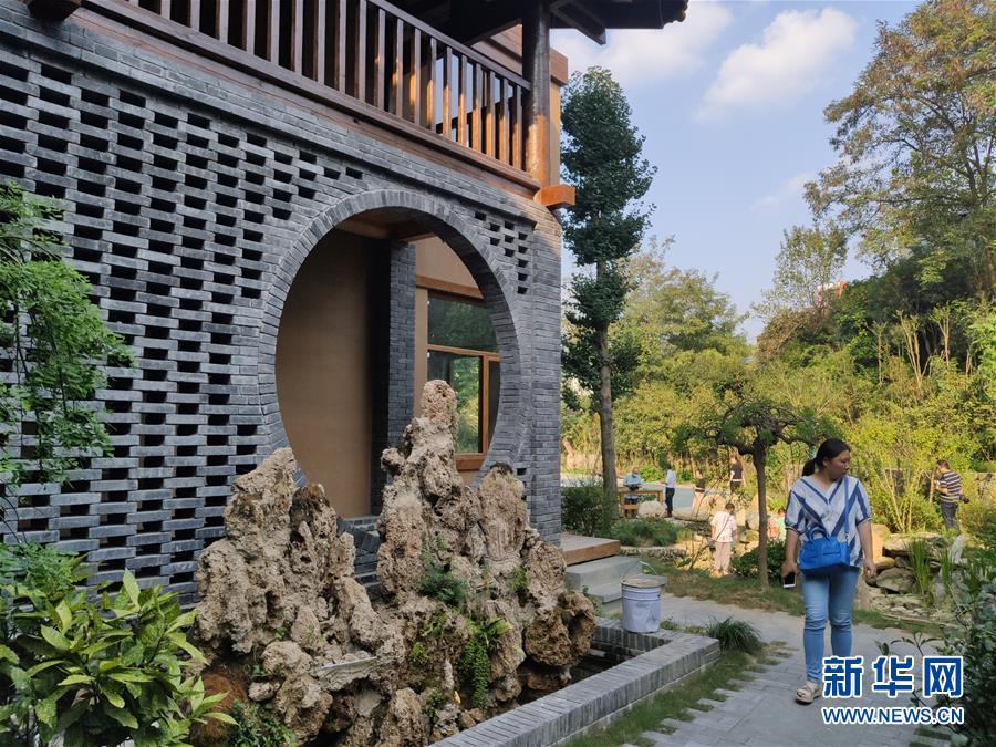 (走向我們的小康生活·圖文互動)(1)游客來了,小康近了——生態(tài)旅游引領(lǐng)湖北山區(qū)蝶變二三事