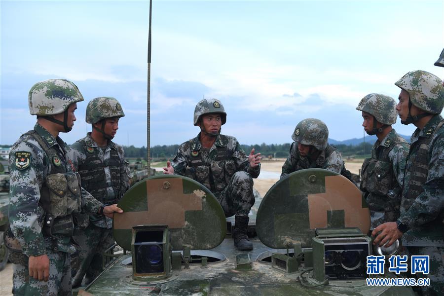 (在習(xí)近平強(qiáng)軍思想指引下·我們在戰(zhàn)位報告·圖文互動)(4)中部戰(zhàn)區(qū)陸軍某旅“大功三連”:建功新時代