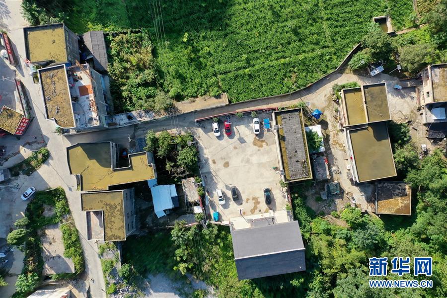 (新華全媒頭條·走向我們的小康生活·決戰(zhàn)決勝脫貧攻堅(jiān)·圖文互動(dòng))(6)千年之渴今朝解——貴州貧困群眾實(shí)現(xiàn)“吃水不愁”